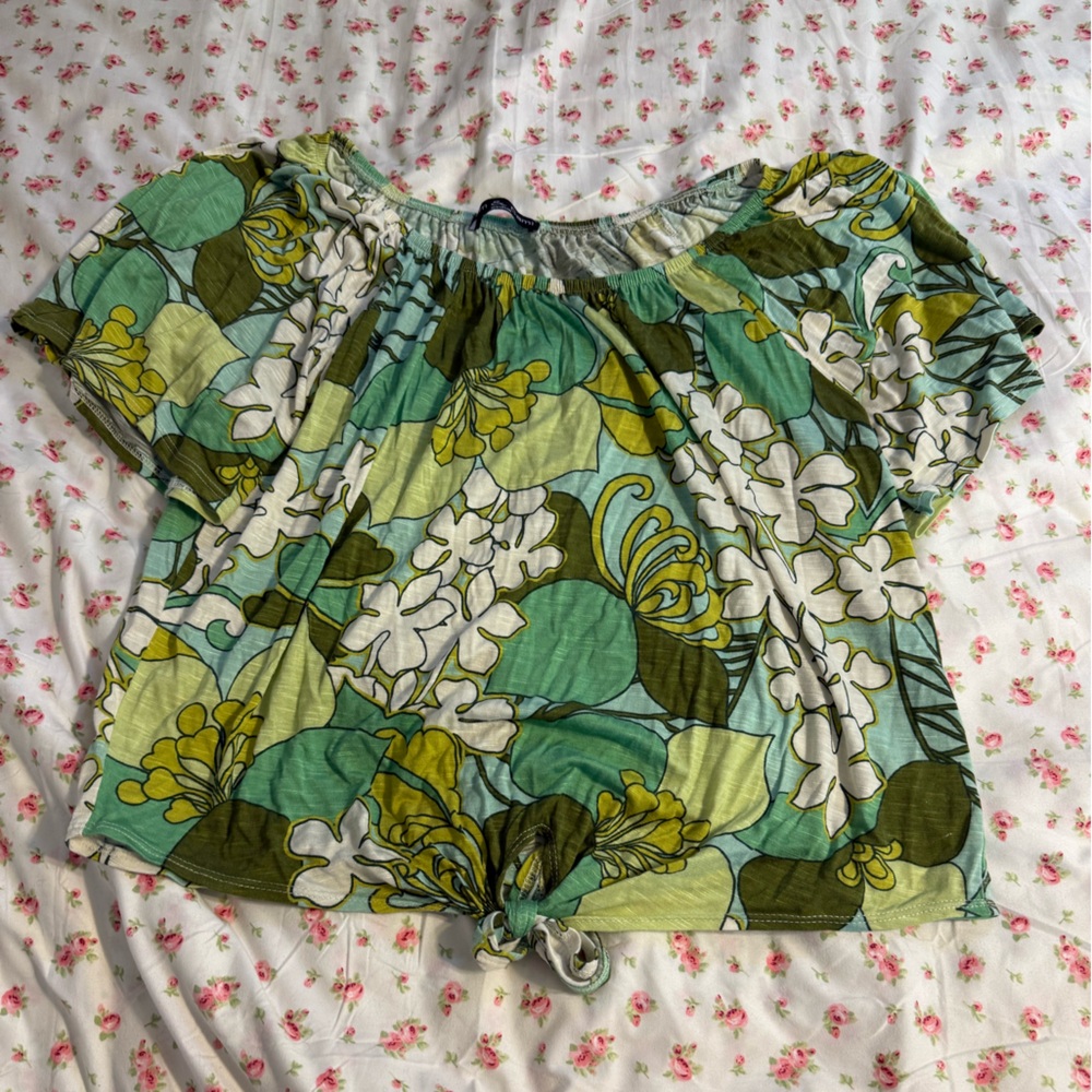 Kim & Cami Green and Yellow Blouse Vibrant and Lightweight